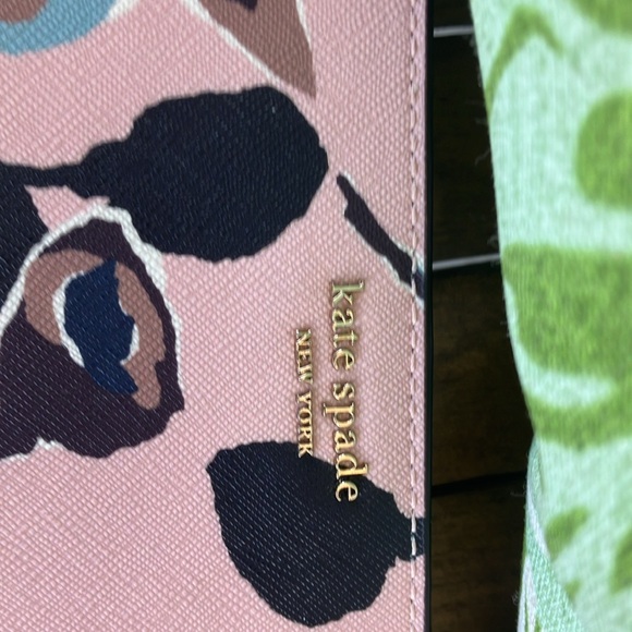 Authentic Kate Spade New York Cameron Large Slim Bifold wallet - Picture 9 of 10